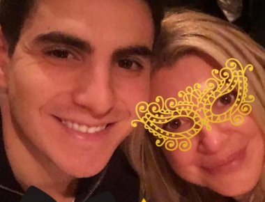 Χ.Πολίτη: Γιόρτασε τα γενέθλια της με τους ξεχωριστούς άνδρες της (βίντεο)